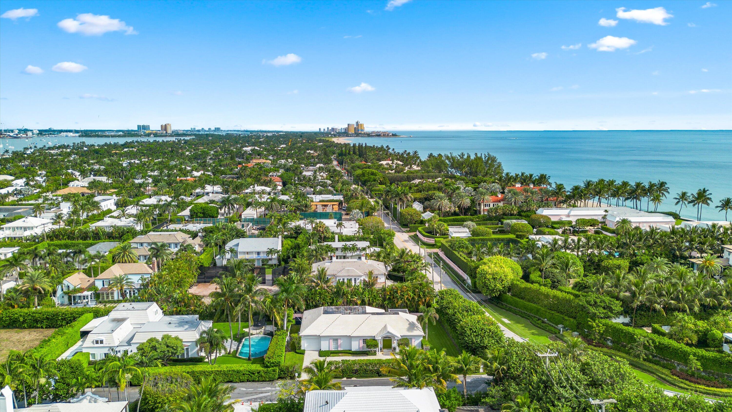 201 Bahama Palm Beach, FL 33480