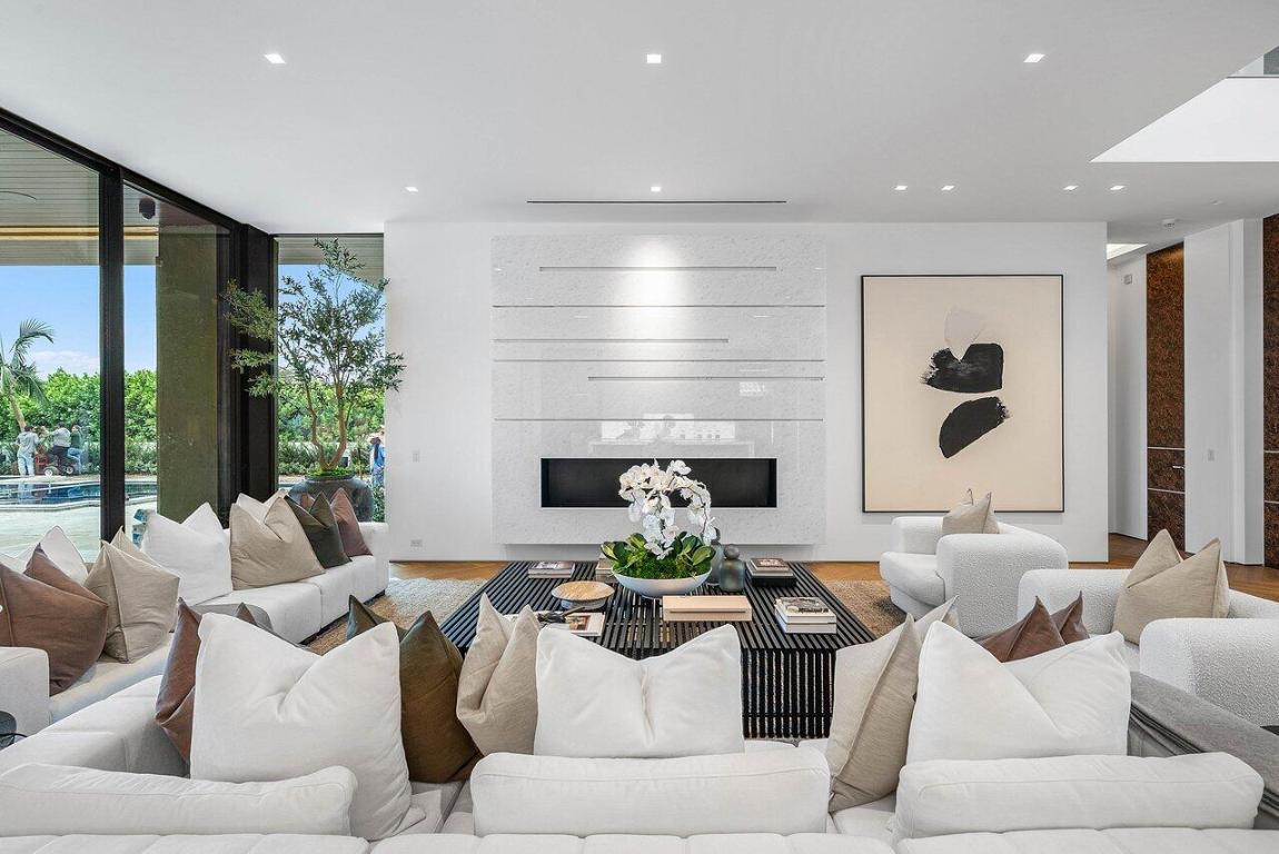 126 Spinnaker Ln Jupiter, FL 33477