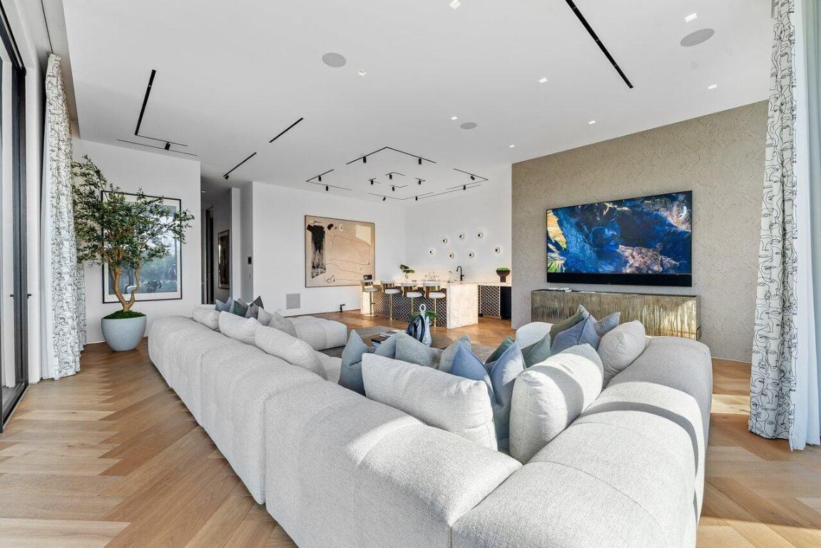 126 Spinnaker Ln Jupiter, FL 33477