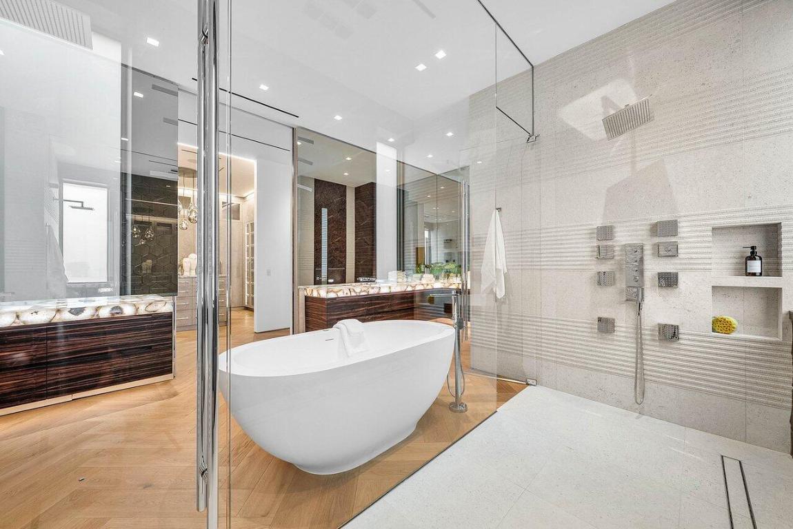 126 Spinnaker Ln Jupiter, FL 33477