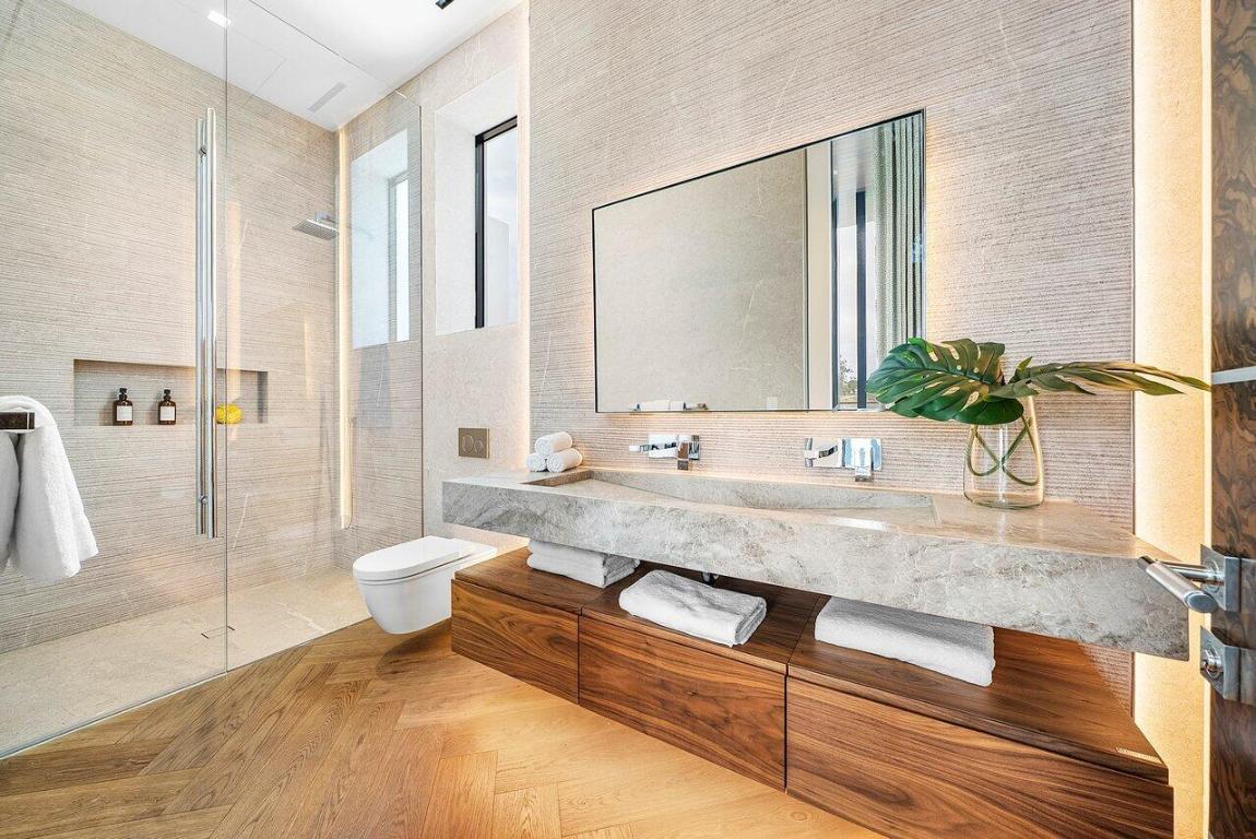 126 Spinnaker Ln Jupiter, FL 33477