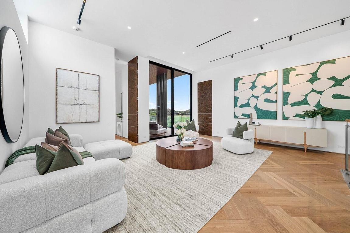 126 Spinnaker Ln Jupiter, FL 33477