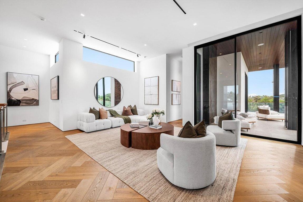 126 Spinnaker Ln Jupiter, FL 33477