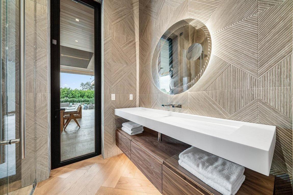 126 Spinnaker Ln Jupiter, FL 33477