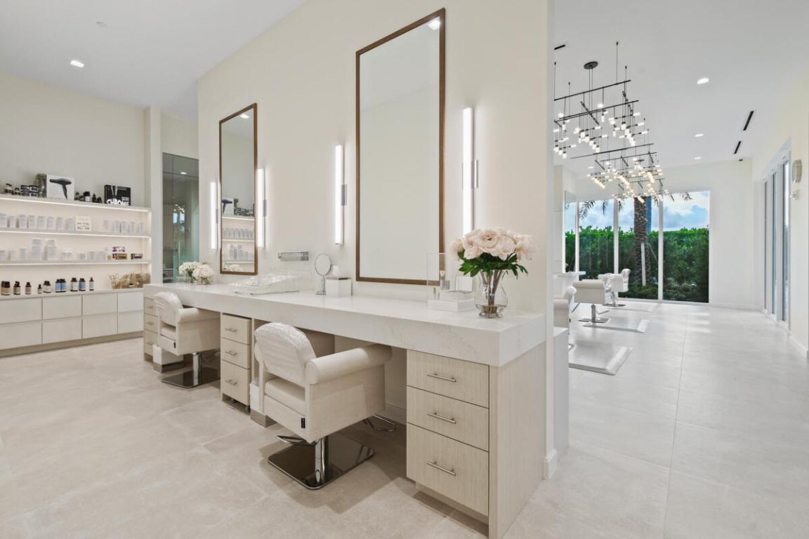 126 Spinnaker Ln Jupiter, FL 33477