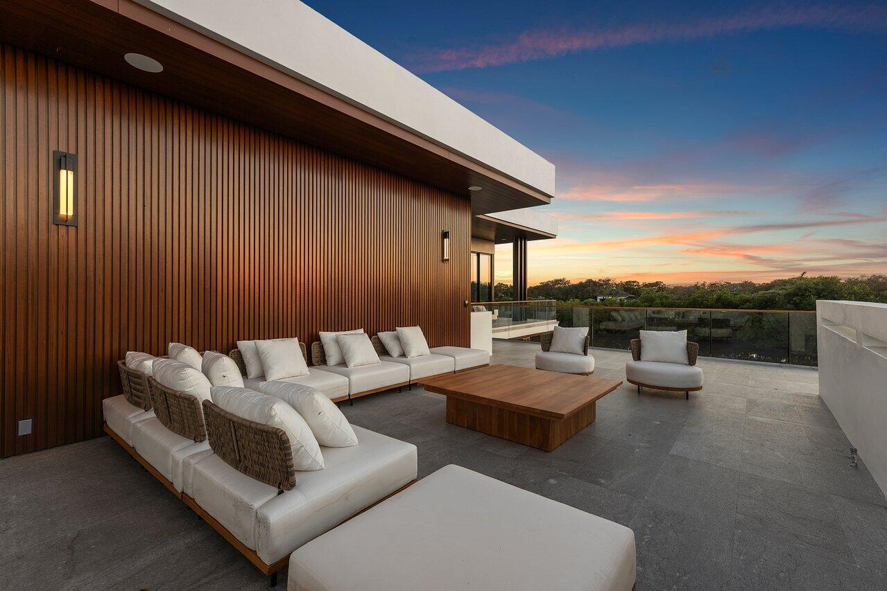 126 Spinnaker Ln Jupiter, FL 33477