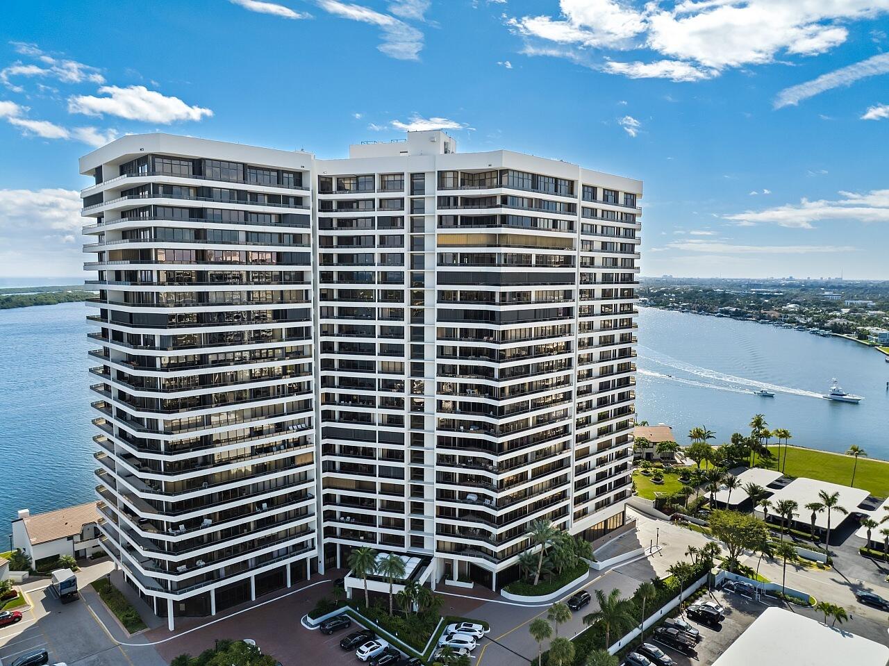100 Lakeshore #252