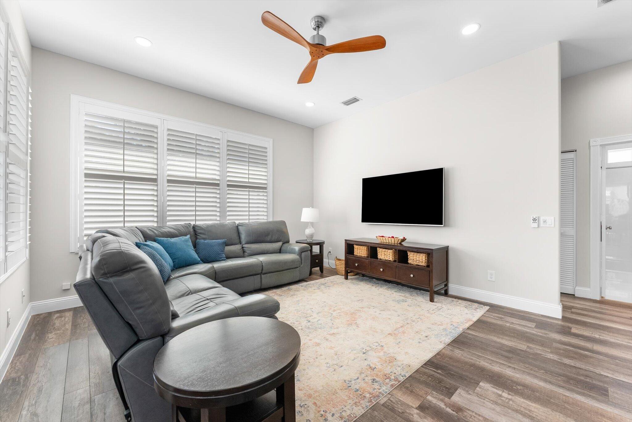 6073 Winding Lk Jupiter, FL 33458