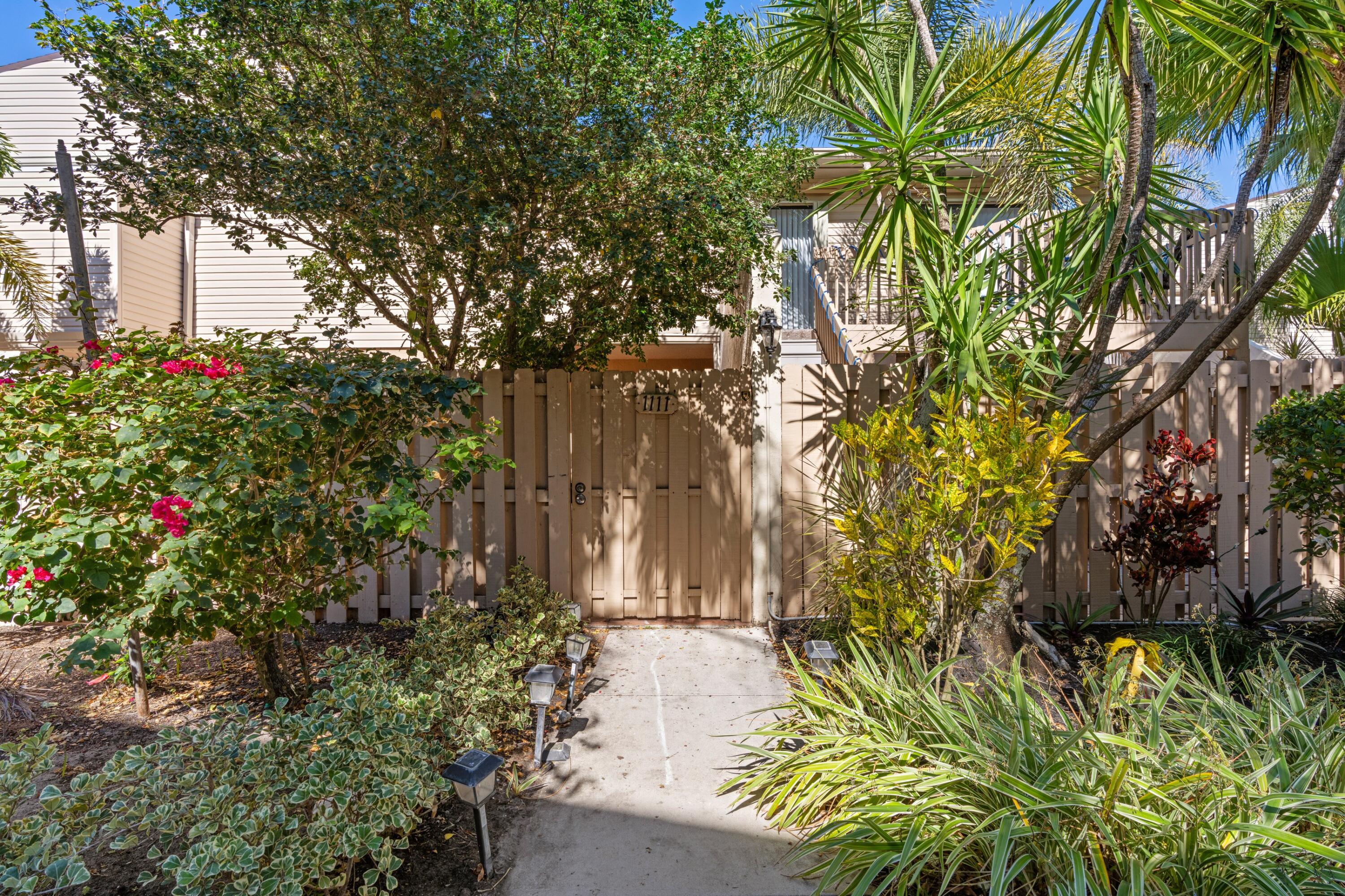 600 Executive Ctr #111