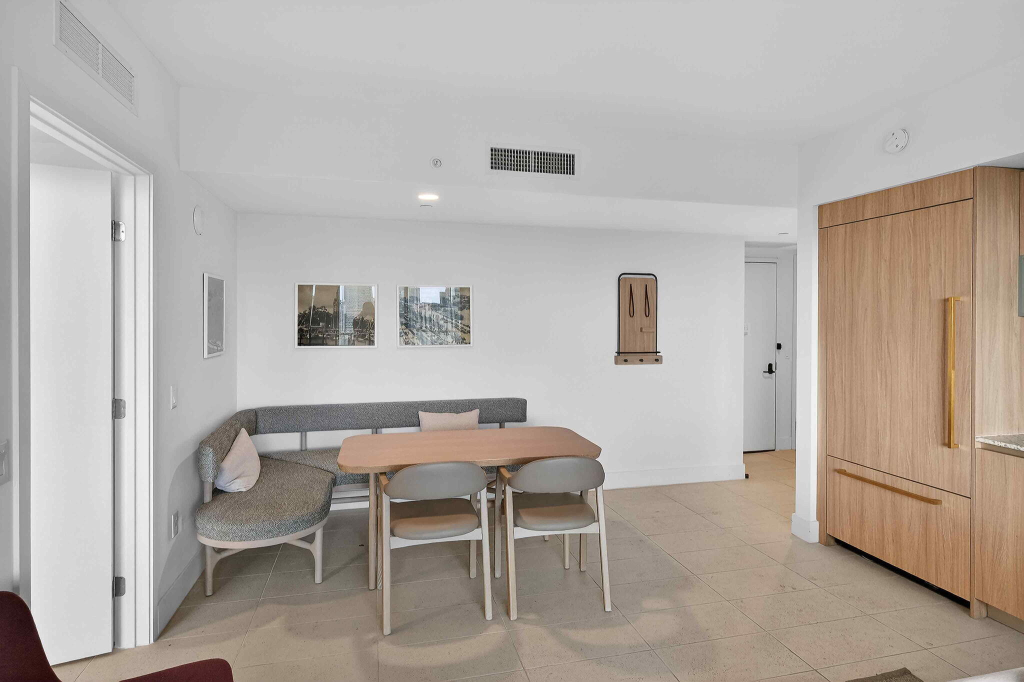 159 NE 6th #3905 Miami, FL 33132