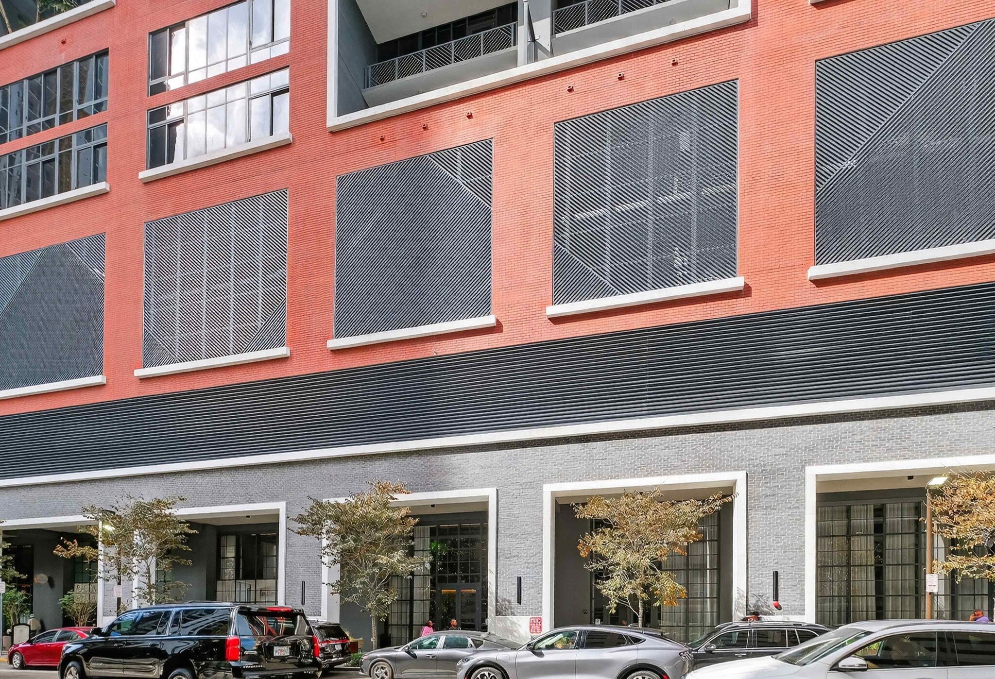 159 NE 6th #3905 Miami, FL 33132