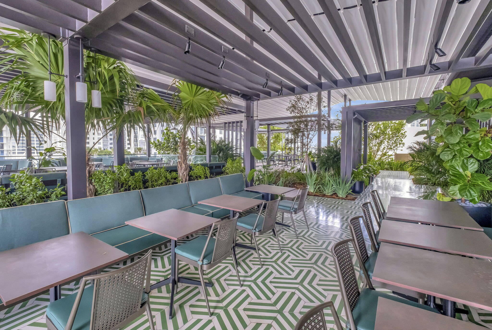 159 NE 6th #3905 Miami, FL 33132