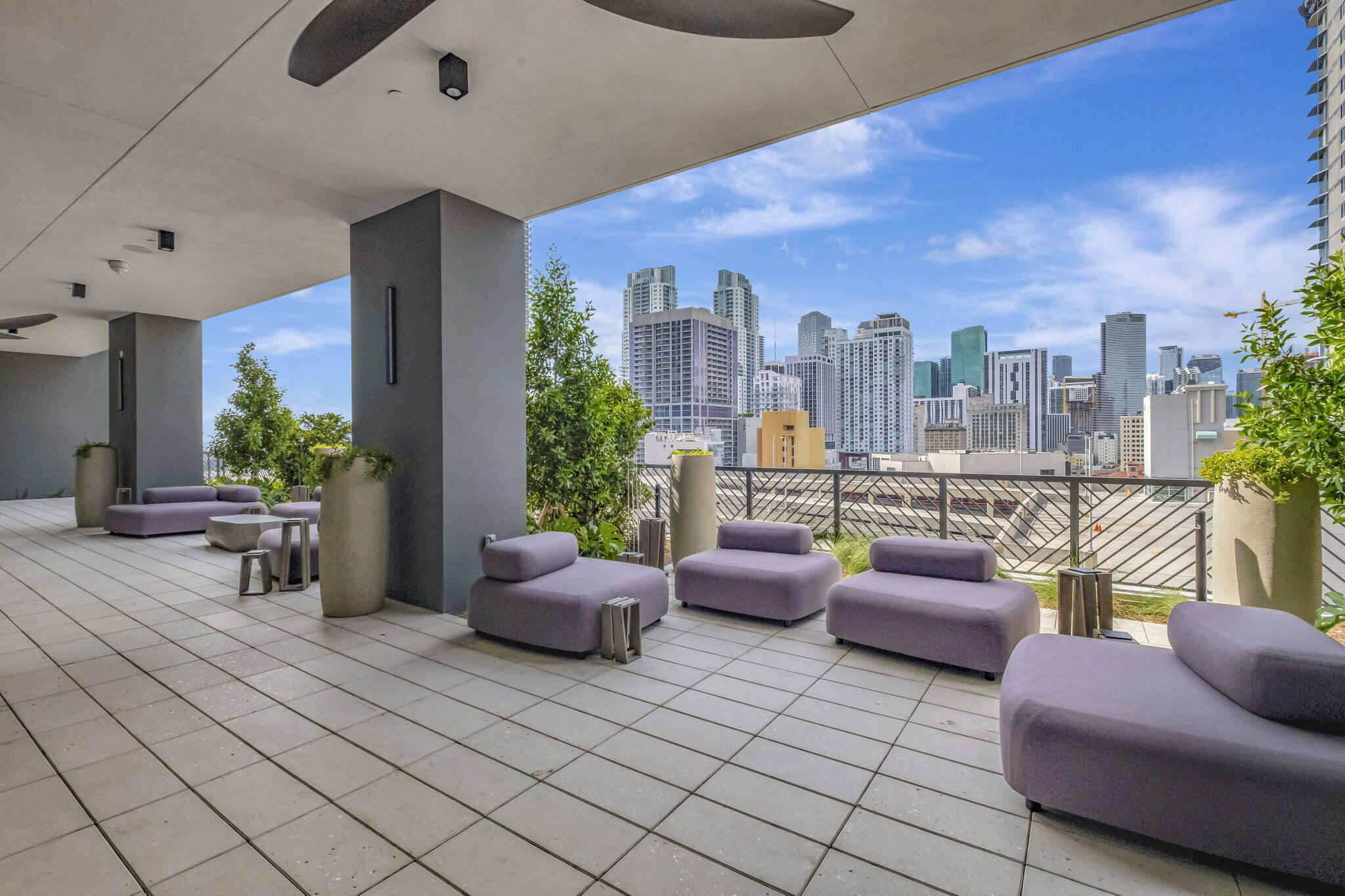 159 NE 6th #3905 Miami, FL 33132