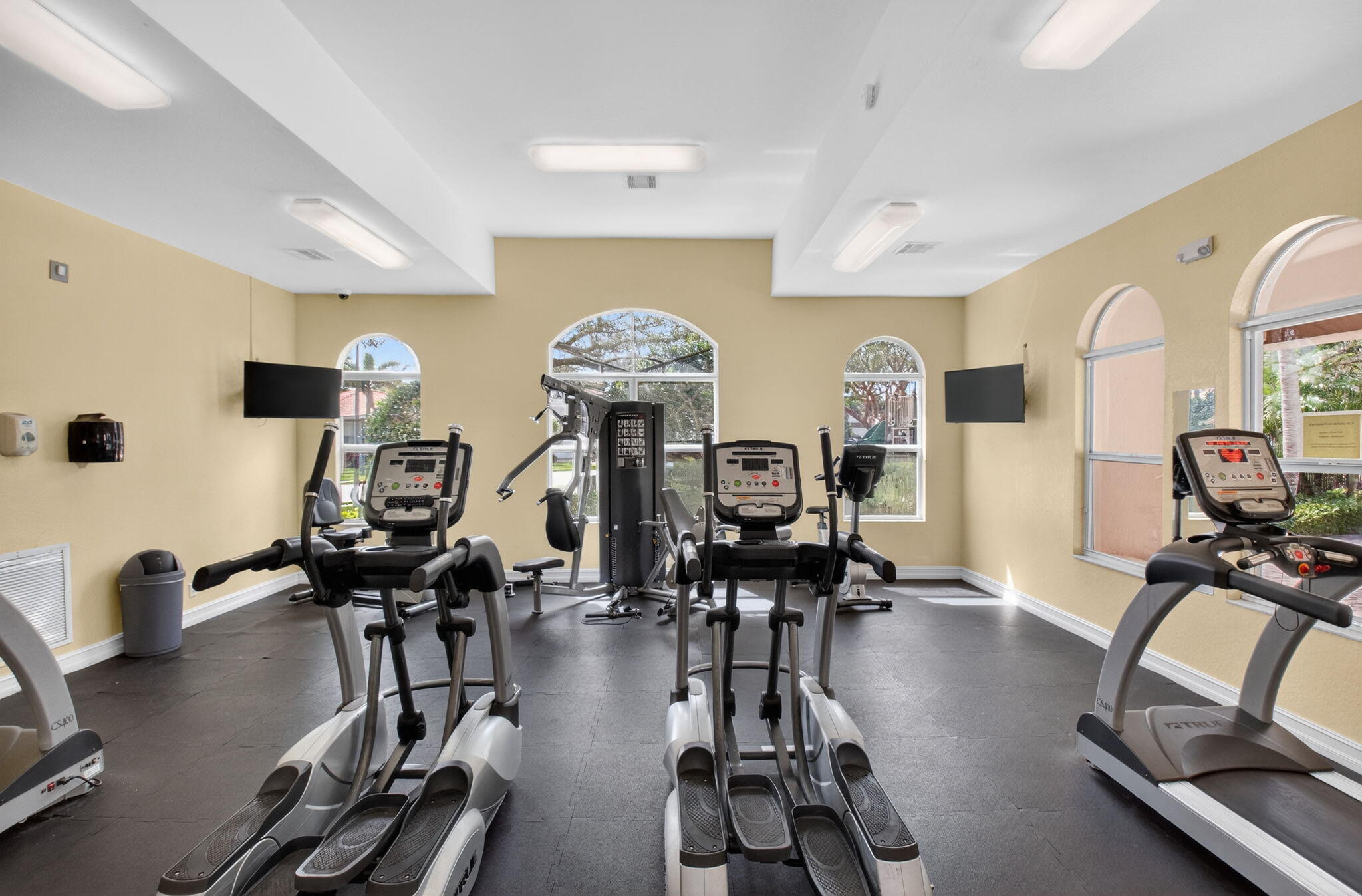 4045 Trovita Boynton Beach, FL 33436