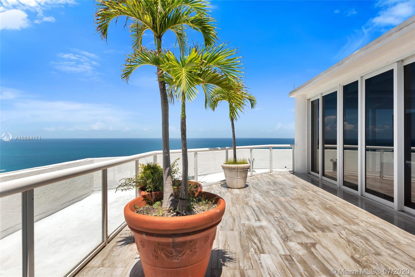 16425 Collins Ave #OS16A