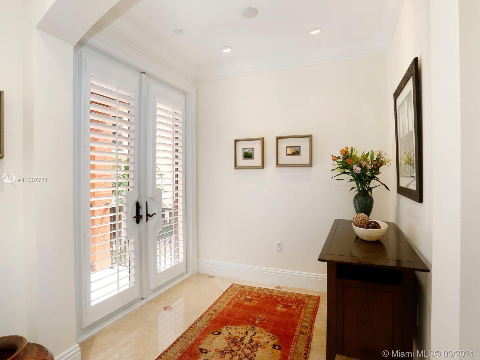 3471 Main Hwy #310 Miami, FL 33133