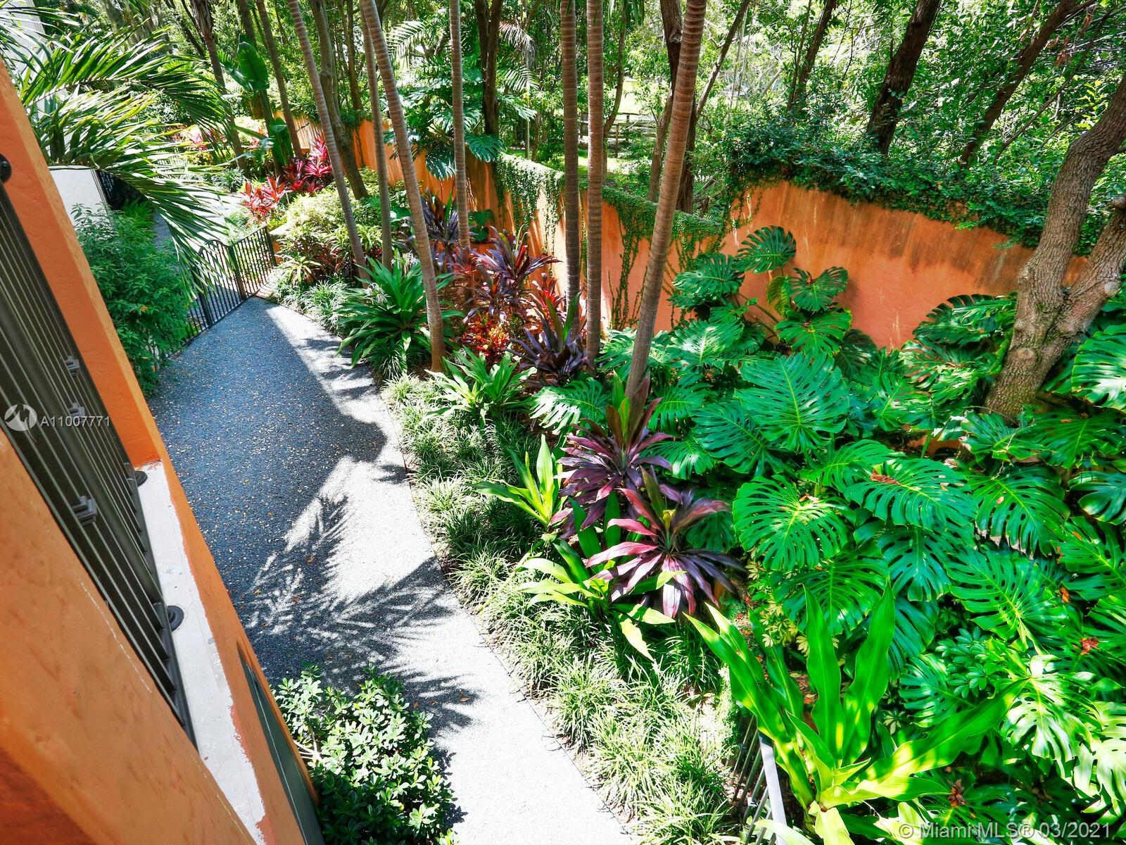 3471 Main Hwy #310 Miami, FL 33133