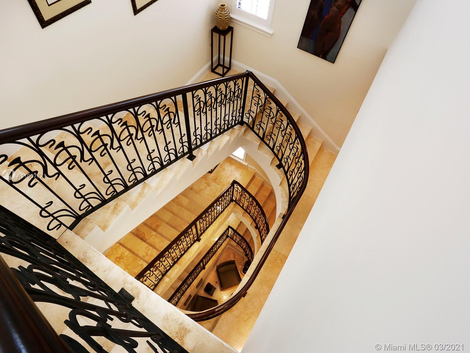 3471 Main Hwy #310 Miami, FL 33133