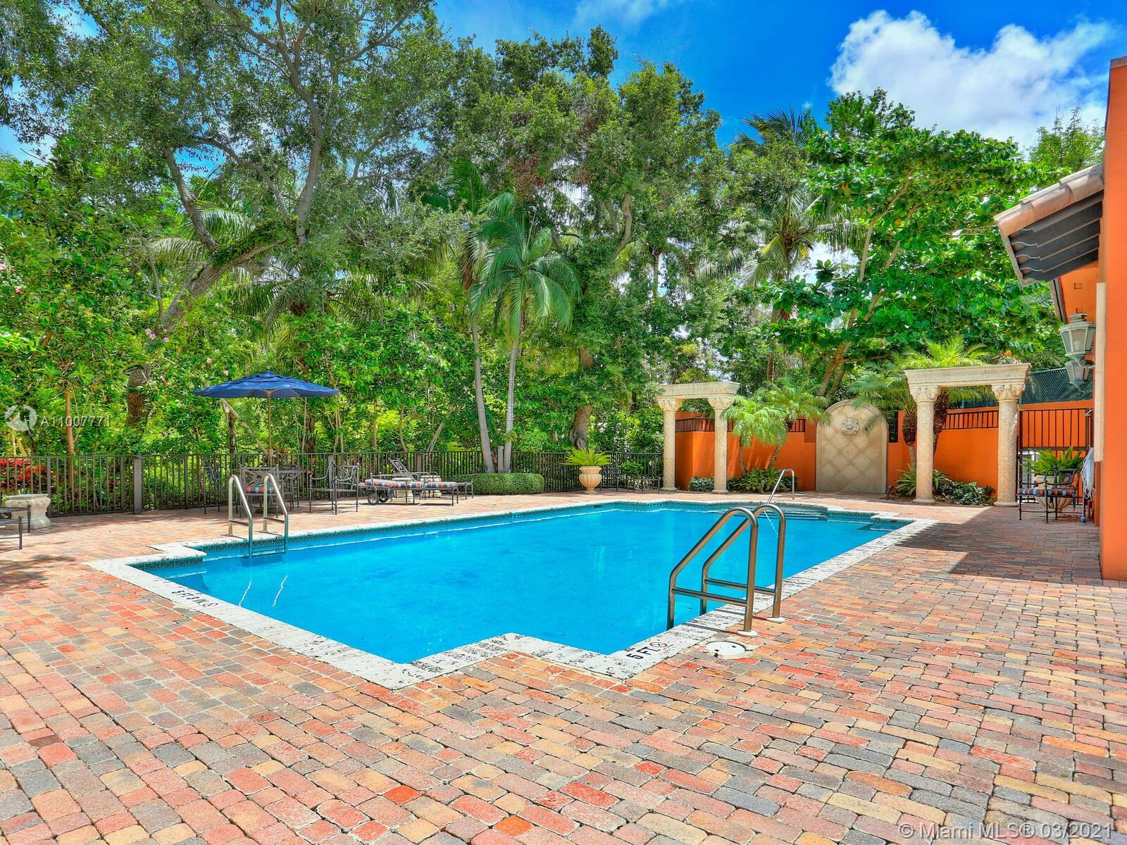 3471 Main Hwy #310 Miami, FL 33133