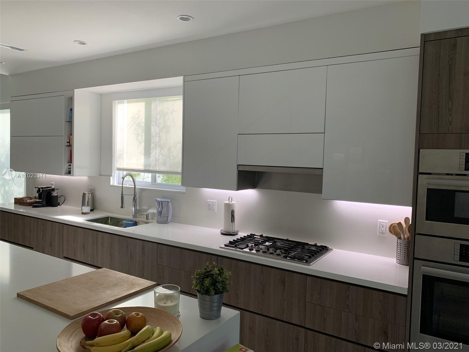 2958 Bird Ave #2958 Miami, FL 33133