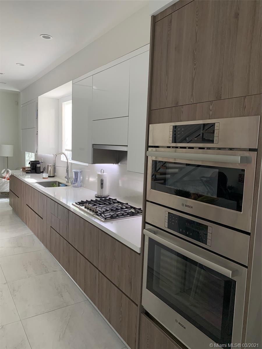 2958 Bird Ave #2958 Miami, FL 33133