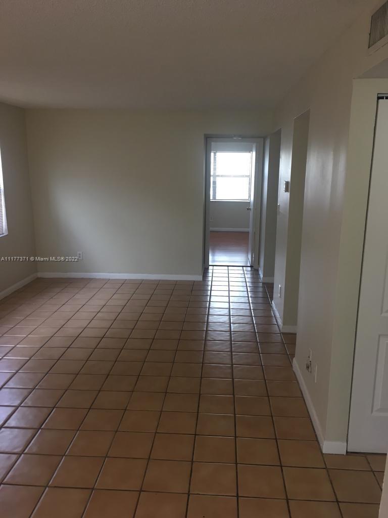 3410 Foxcroft Rd #116