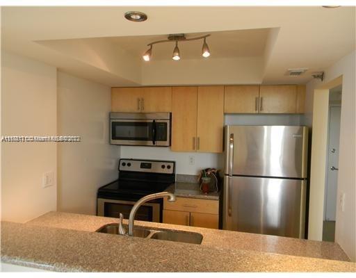 image Madison Downtown condo10