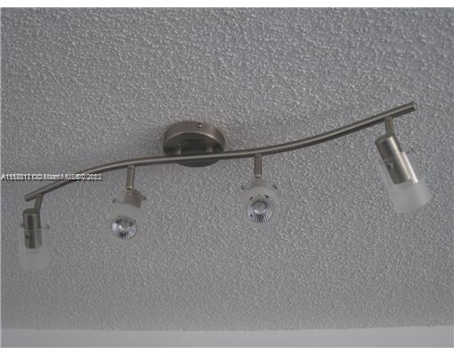 image Madison Downtown condo11