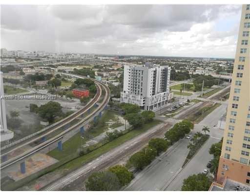 image Madison Downtown condo3