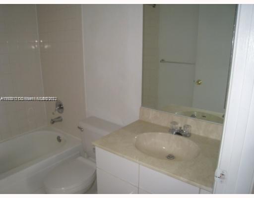 image Madison Downtown condo5