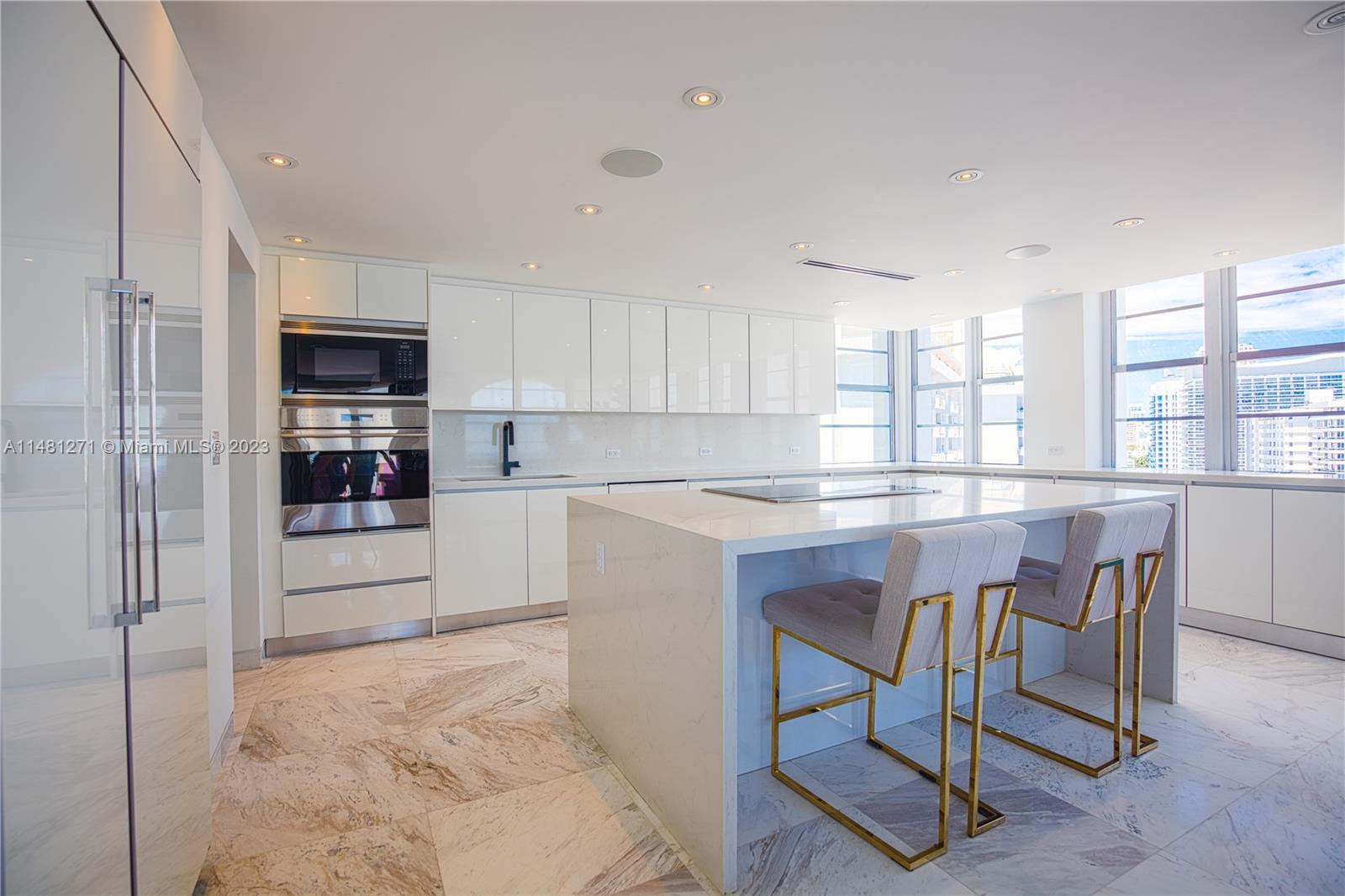 image FIFTY SIX-SIXTY1