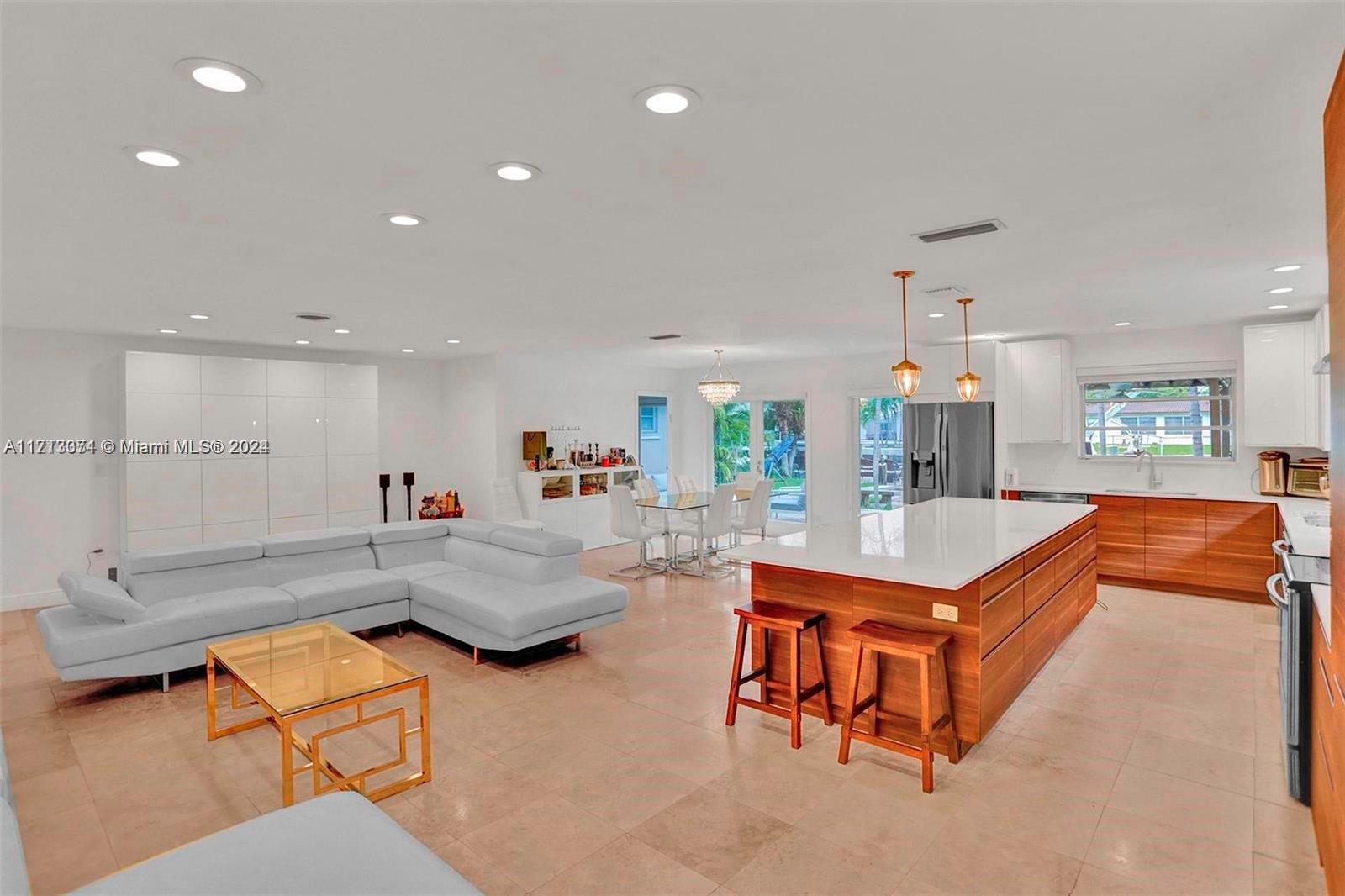 1850 NE 118th Rd North Miami, FL 33181