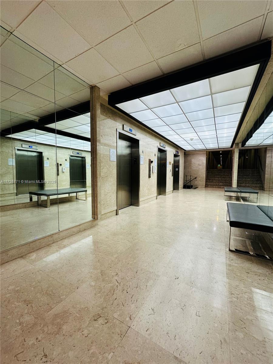 image Arlen House Condo6