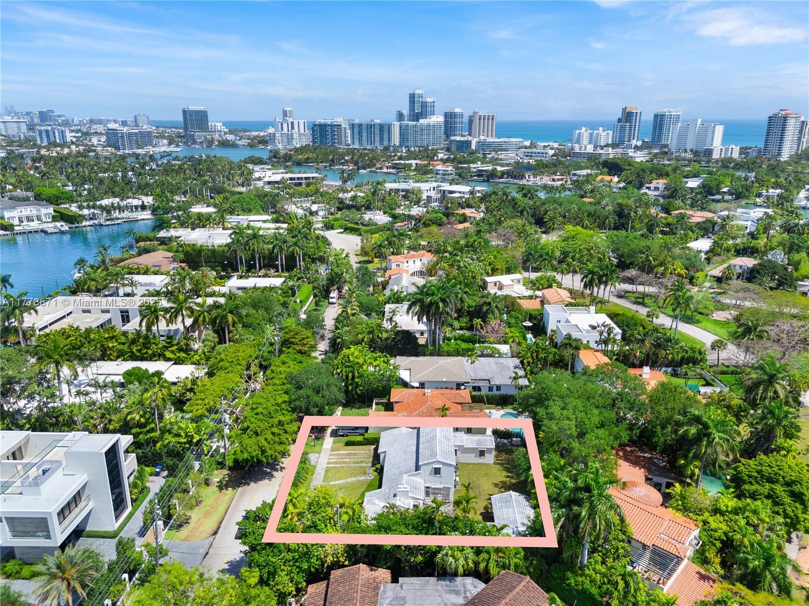 6371 N Bay Rd Miami Beach, FL 33141