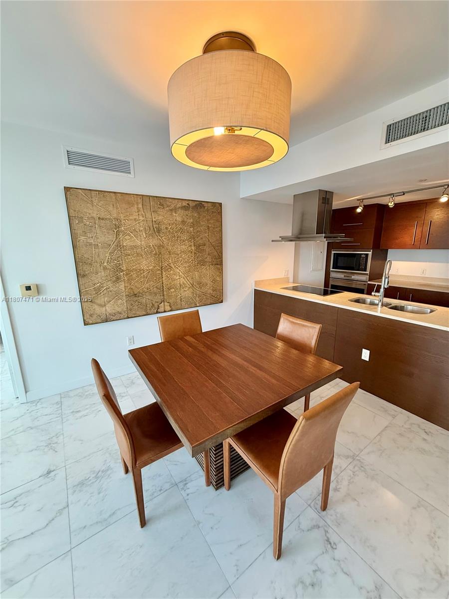 image Iconbrickell28