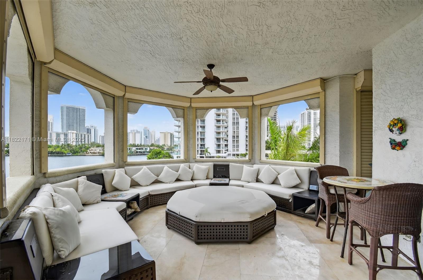 19925 NE 39th Pl #404 Aventura, FL 33180