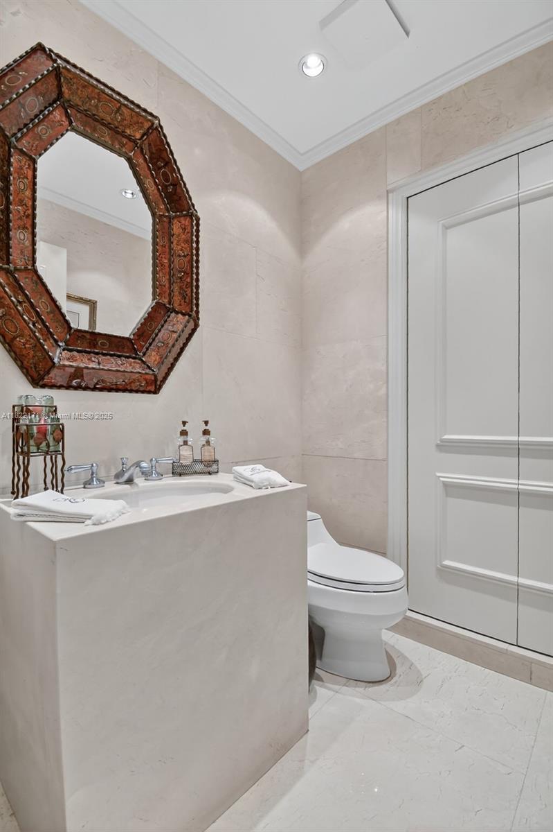 19925 NE 39th Pl #404 Aventura, FL 33180