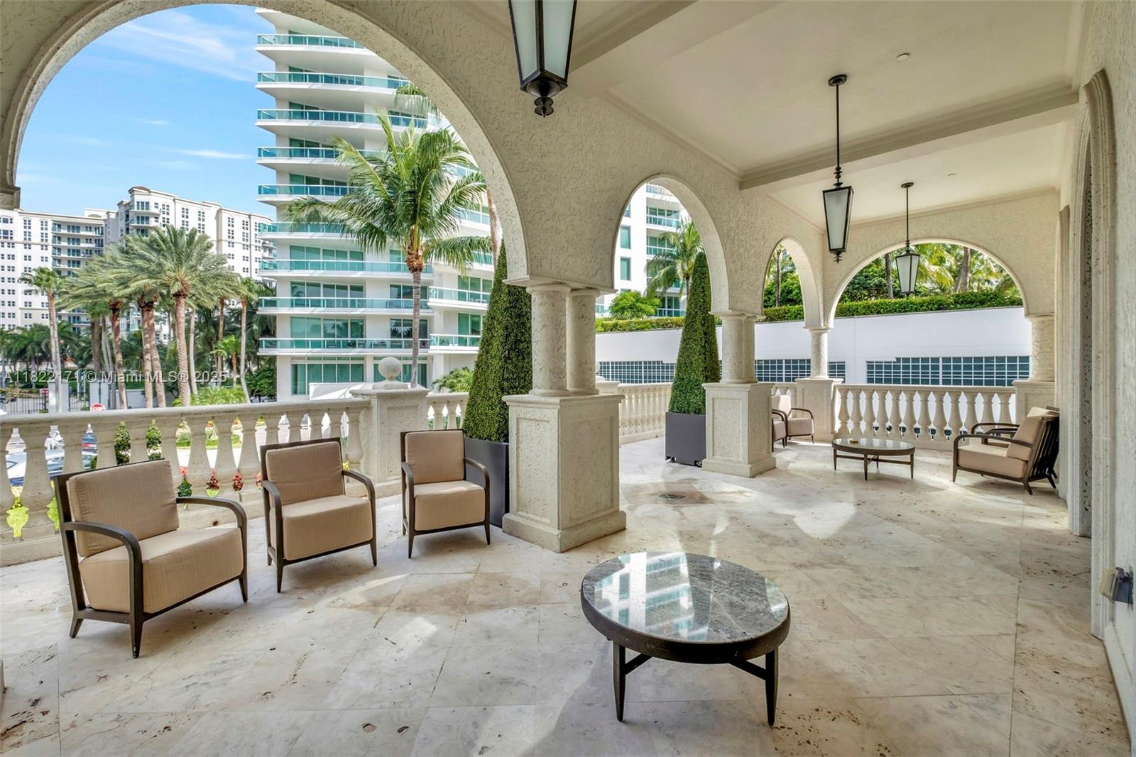 19925 NE 39th Pl #404 Aventura, FL 33180