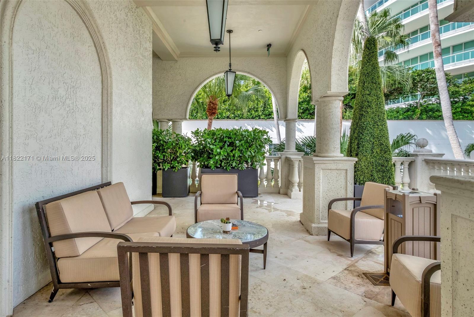 19925 NE 39th Pl #404 Aventura, FL 33180