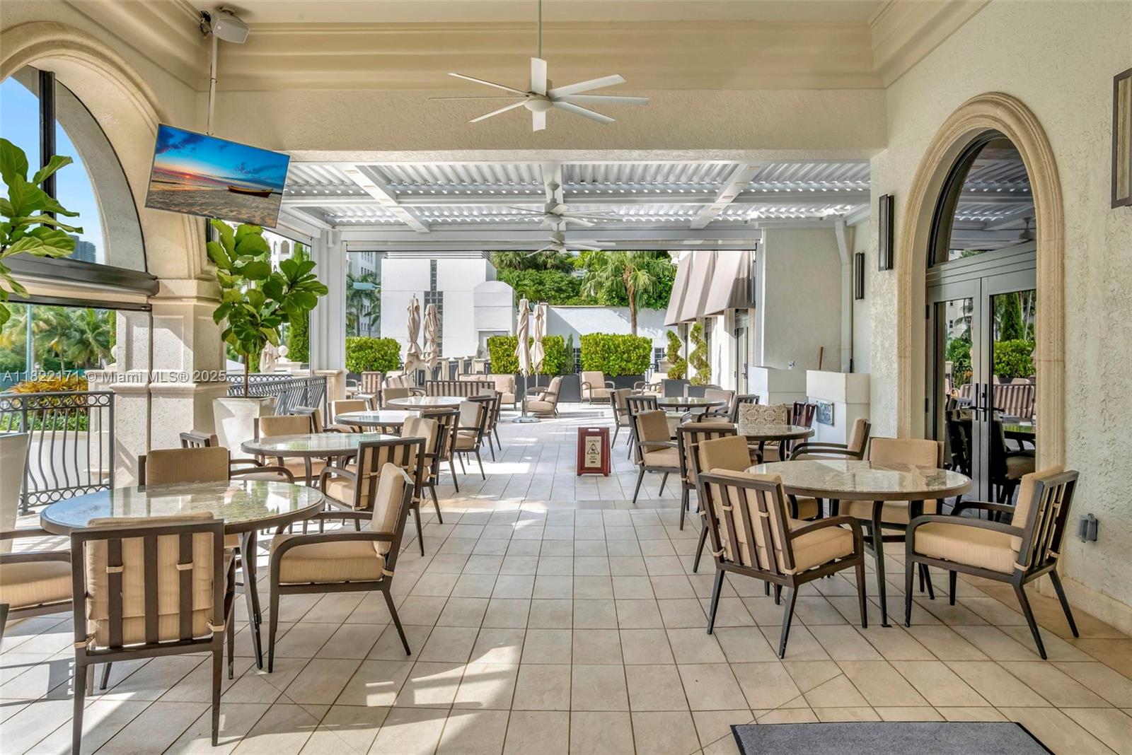 19925 NE 39th Pl #404 Aventura, FL 33180