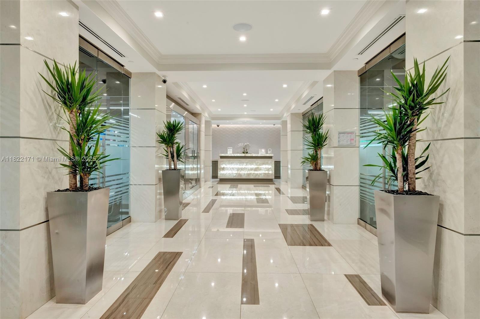 19925 NE 39th Pl #404 Aventura, FL 33180