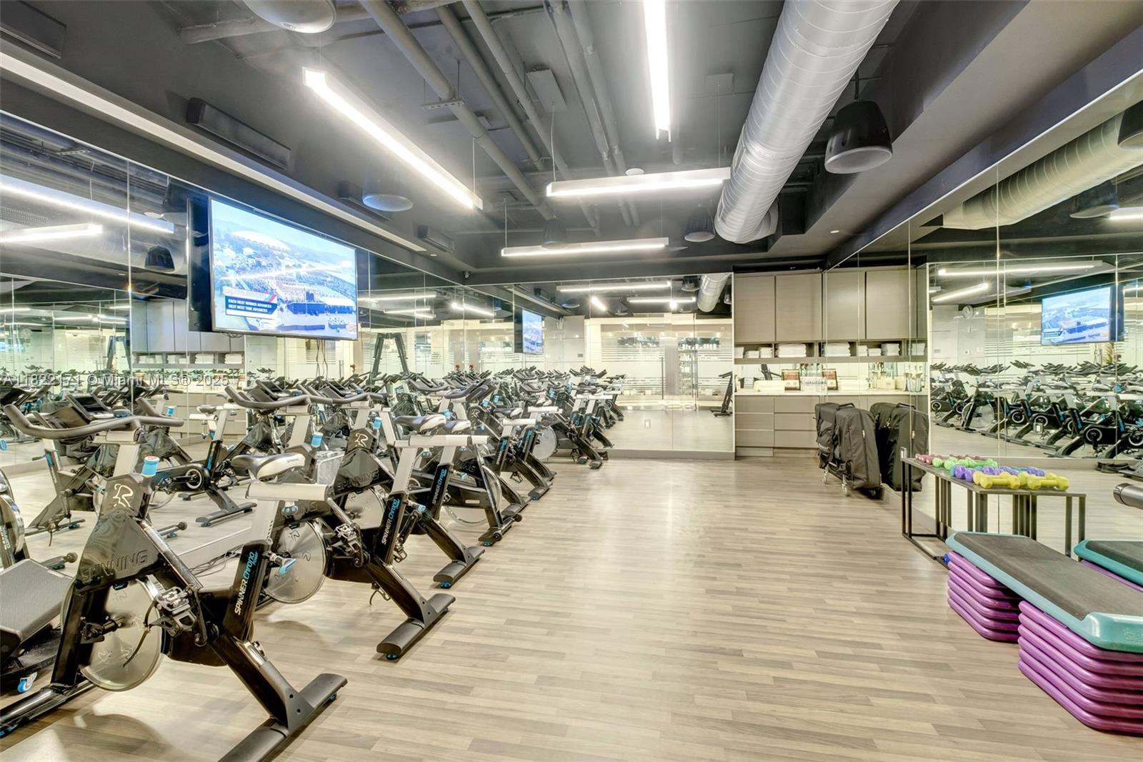 19925 NE 39th Pl #404 Aventura, FL 33180