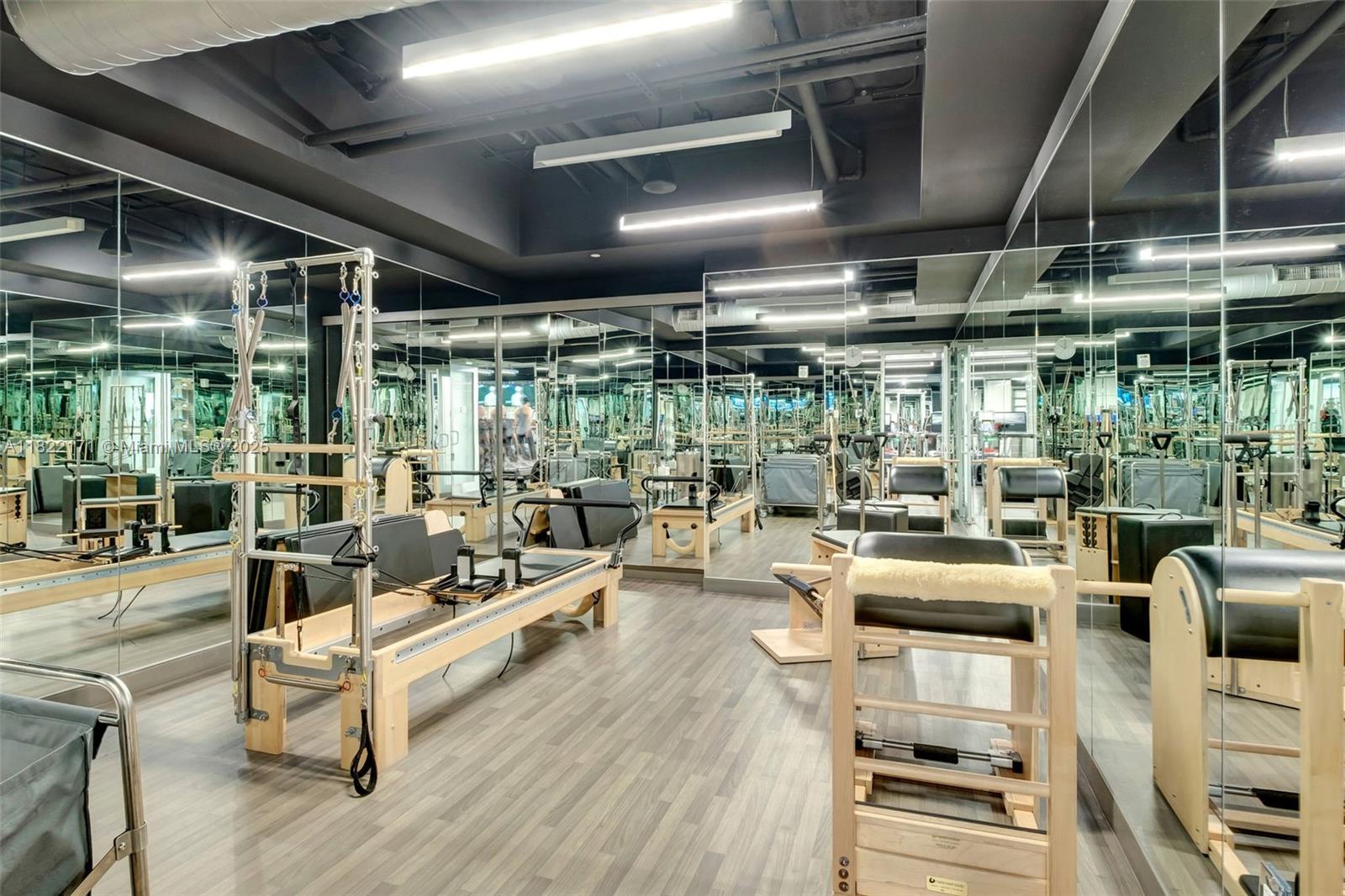 19925 NE 39th Pl #404 Aventura, FL 33180