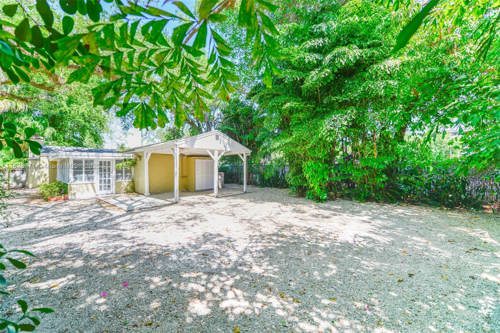 6290 SW 70th St South Miami, FL 33143