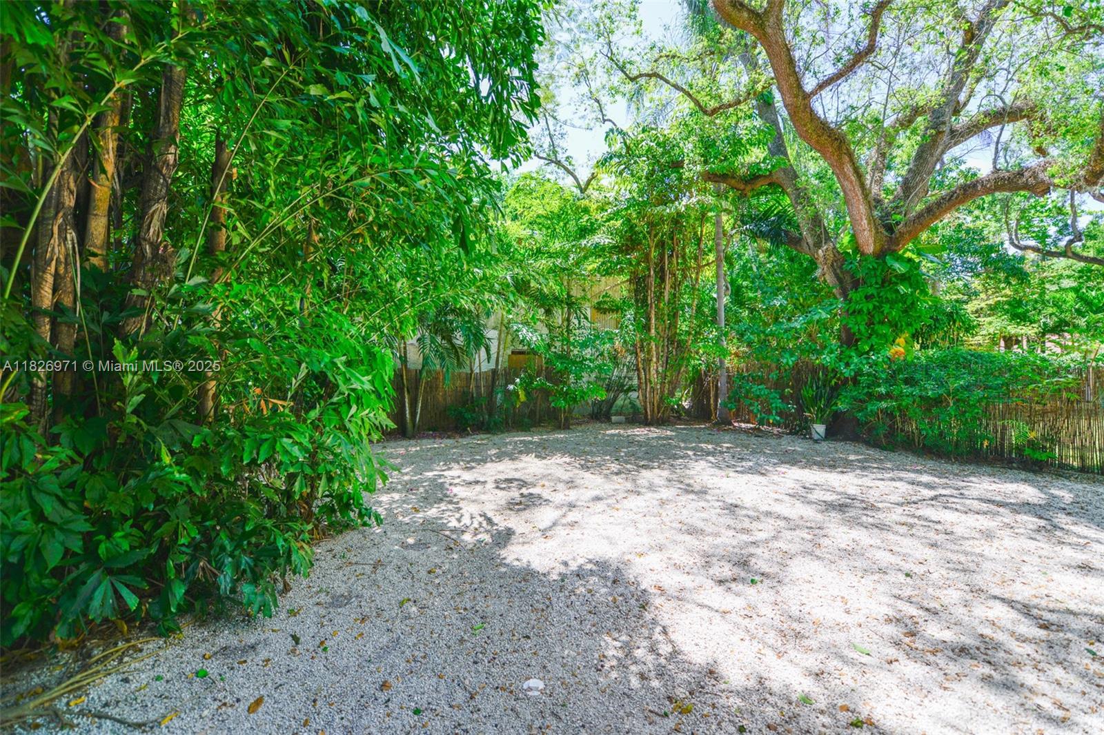 6290 SW 70th St South Miami, FL 33143