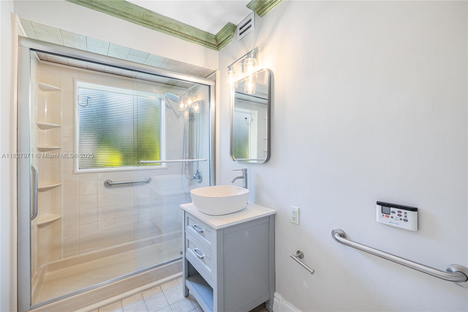 1375 N Biscayne Pt Rd Miami Beach, FL 33141