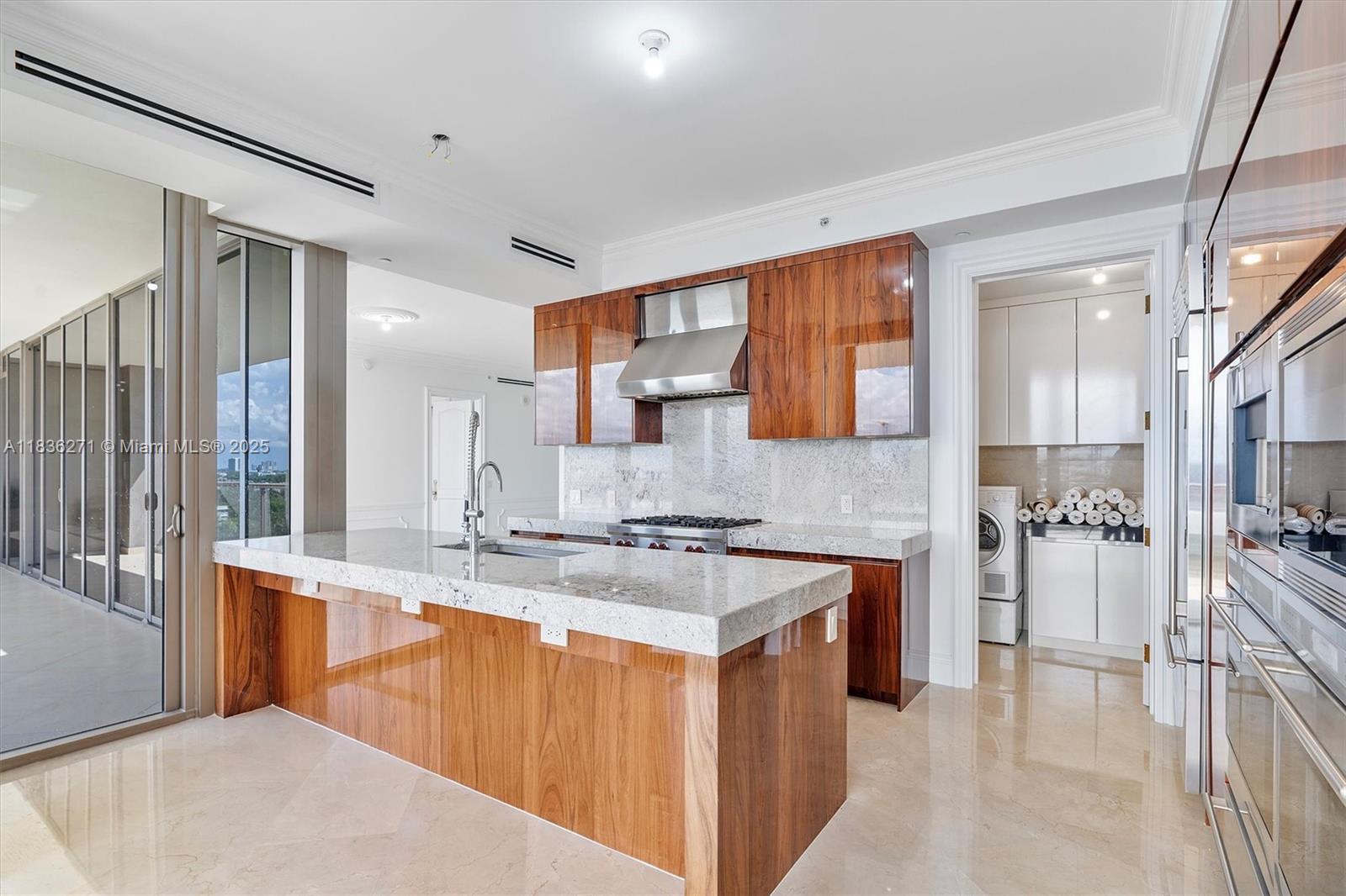 image St Regis Bal Harbour19