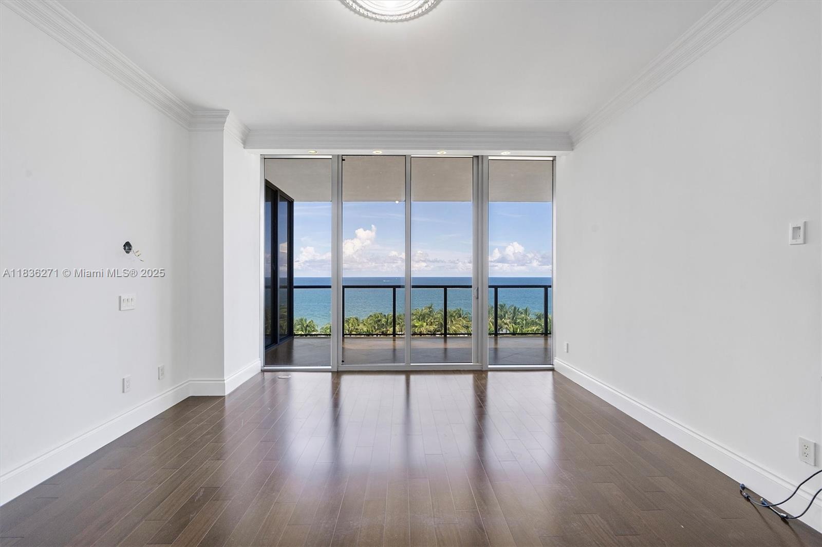 image St Regis Bal Harbour28