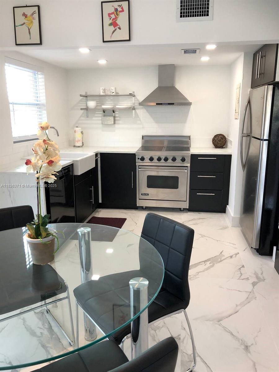 427 SW 7th St #3