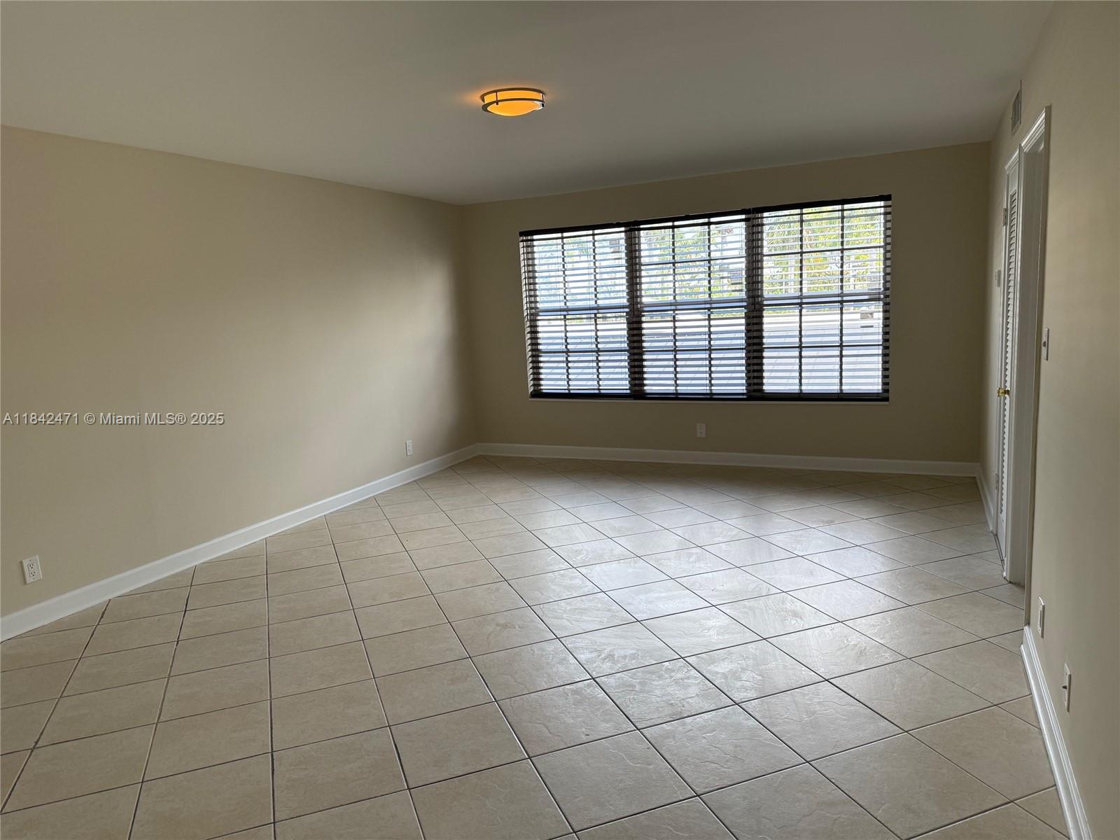 2420 SE 17th Cswy #201C